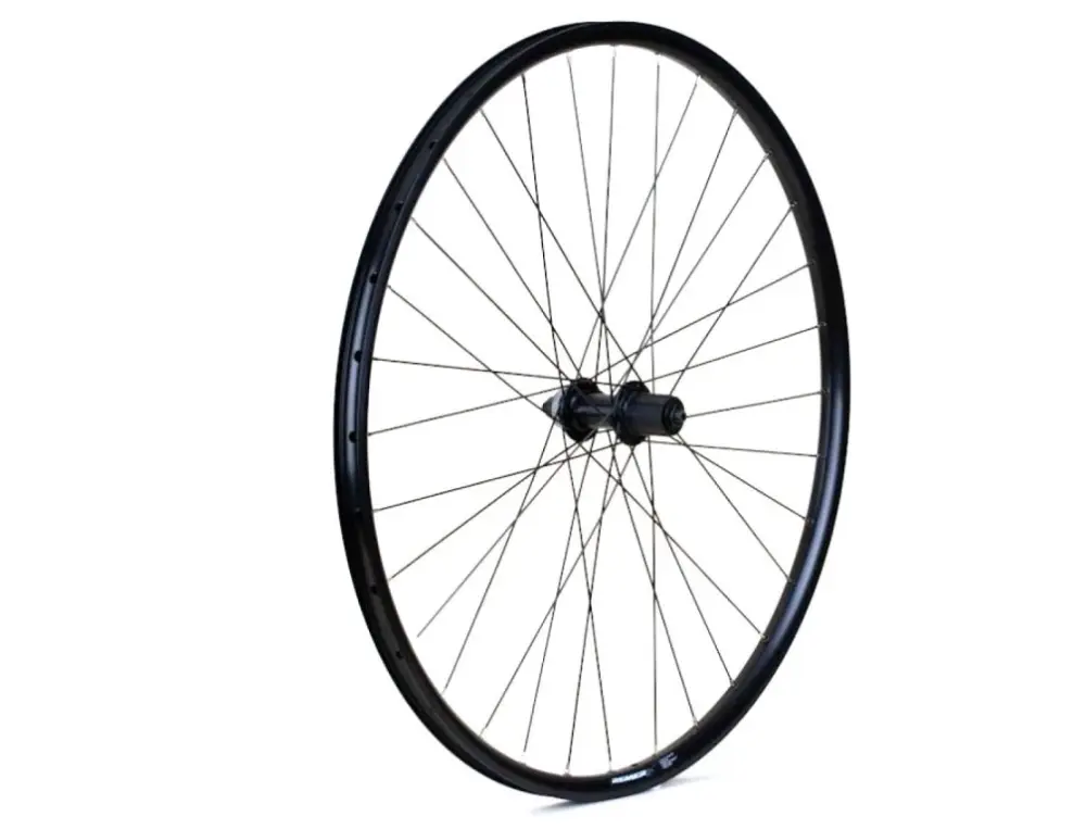 Ověřený kolo zapletené Remerx ROCKY DISC 622-23 zadní 32 děr černé Centerlock TX505