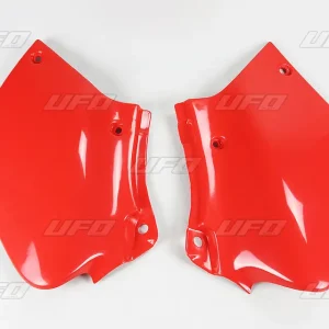 UFO boční tabulky HONDA XR 250R / XR400R 96-10 barva červená Must-Have