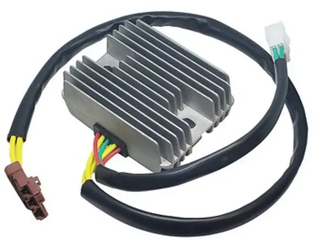 Odeslání Ihned DZE regulátor napětí APRILIA ATLANTIC/SCARABEO 125/250/400/500 05-08; PIAGGIO MP3/X7/X8/X9 05-11 (AP8127809) (58086R) (SH689-DB, SH689-JB)